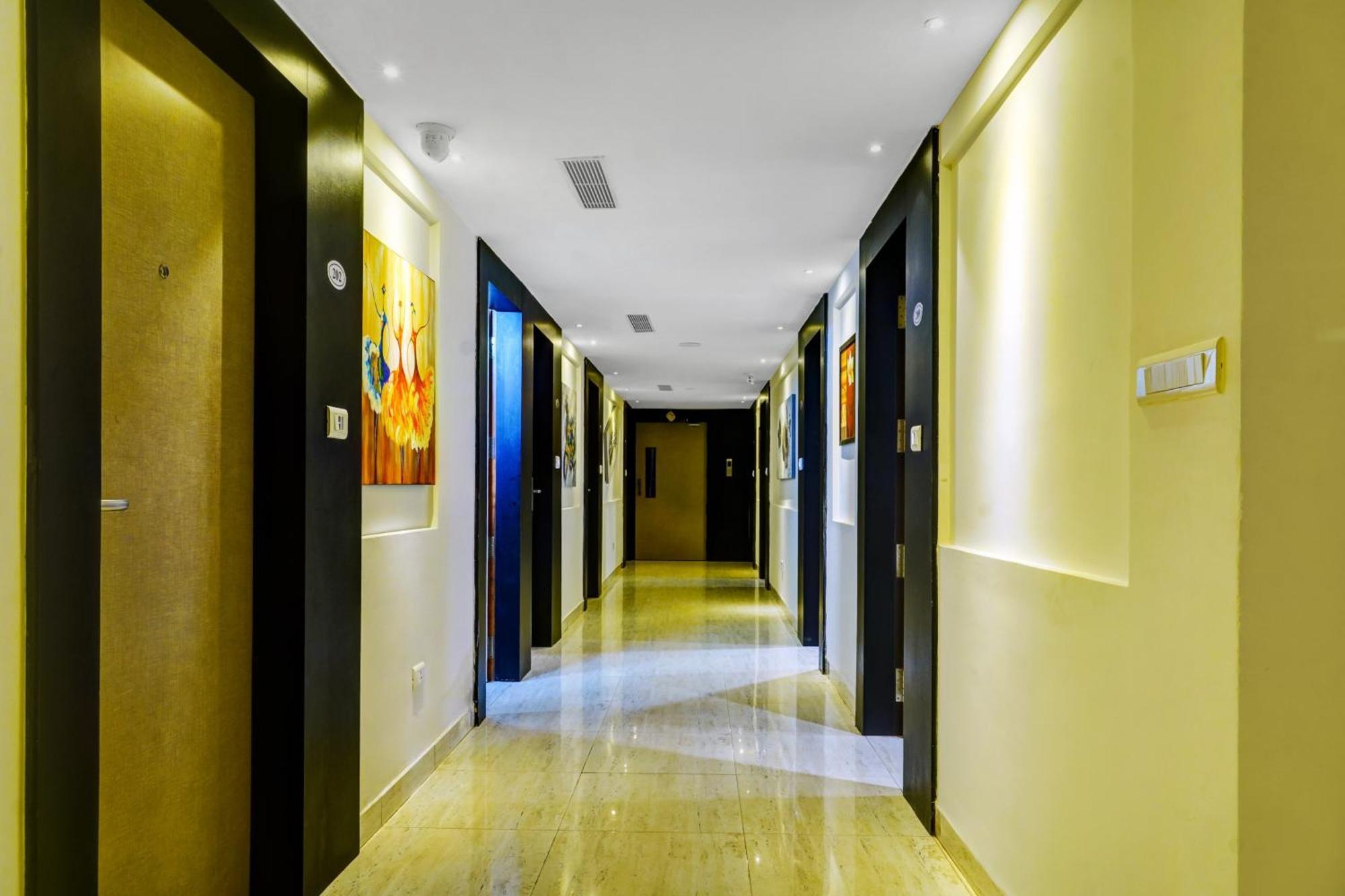 Super Townhouse Dev'S Inn By Cj Gunadala Exterior foto